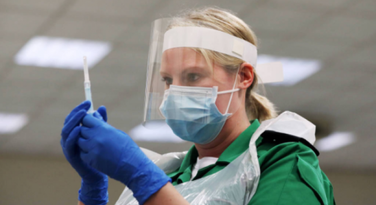 Entenda quais requisitos da ANVISA para uso emergencial da vacina.