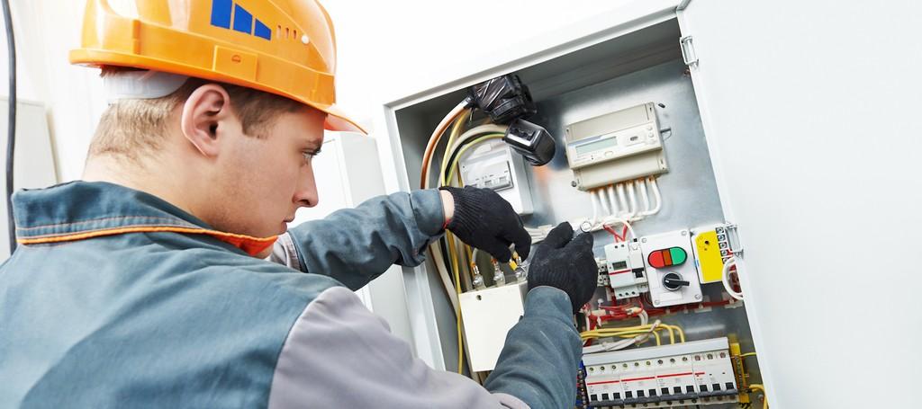 Pandemia requer nova solução de segurança do trabalho para eletricistas
