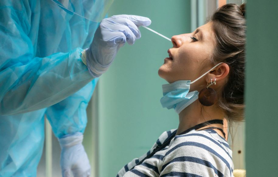 Rápido e eficiente. Teste de antígeno para COVID-19 agora na PlayCipa