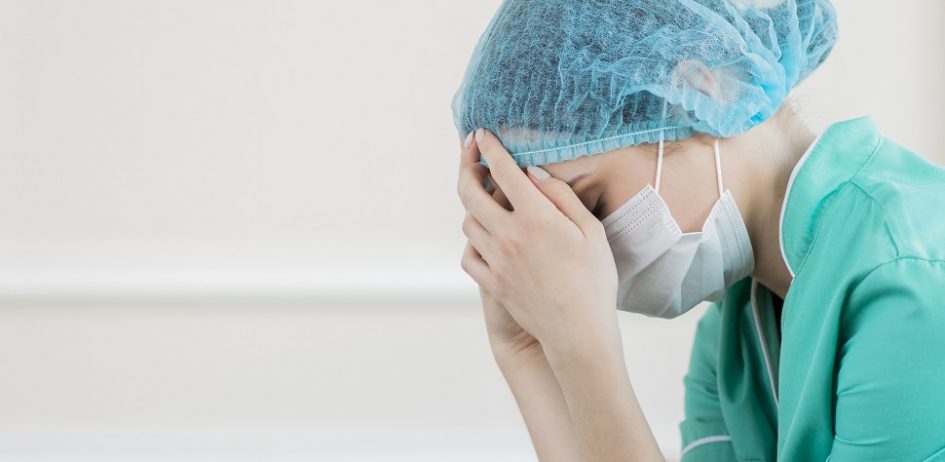 Covid-19: pesquisa revela impactos em 95% dos profissionais de saúde