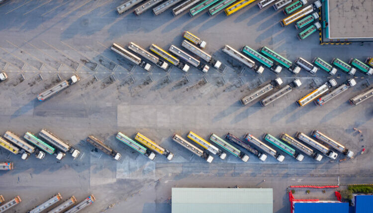 Motorista de caminhão com tanque suplementar grande tem direito a adicional de periculosidade