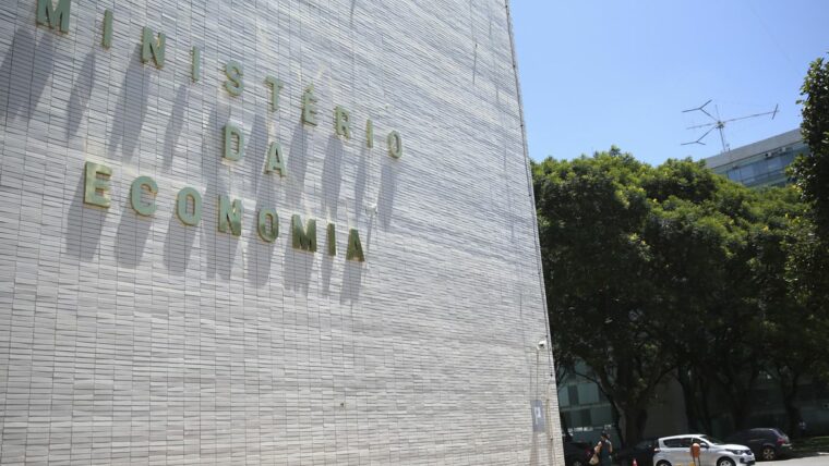 Ministério da Economia vai anunciar nova revisão de normas de SST, diz secretário